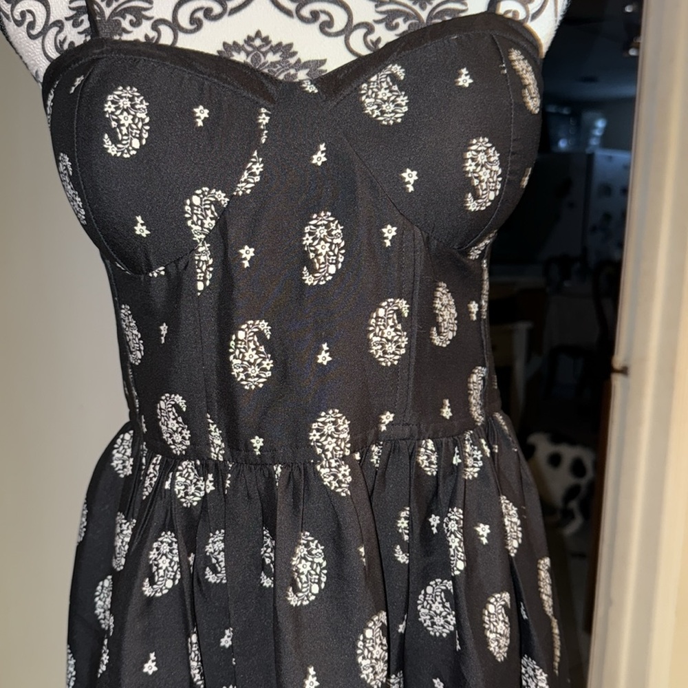 Adorable Dress - Picture 2 of 7